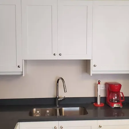 Paradise Haven At Hampshire Apartment Kingston
