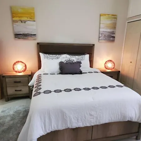 Paradise Haven At Hampshire Apartment