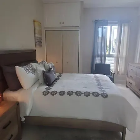 Paradise Haven At Hampshire Kingston