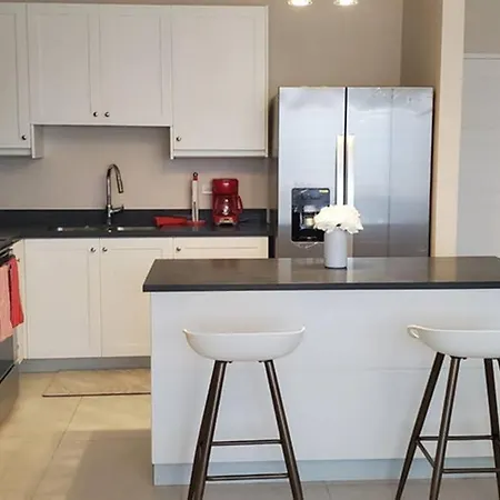 Apartment Paradise Haven At Hampshire *
